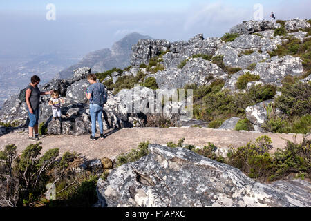 Cape Town Afrique du Sud,Afrique,Parc national de Table Mountain,réserve naturelle,haut,randonnée,sentier,filles,jeunes jeunes jeunes jeunes filles Kid Ki Banque D'Images