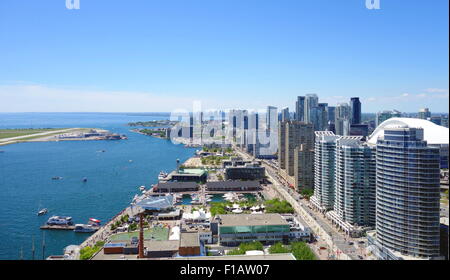 Voir des bâtiments face au lac Ontario à Toronto, Canada Banque D'Images
