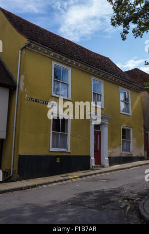 Maison géorgienne avec doorcase sculpté, à l'Ouest Stockwell Street, Colchester, Essex, England, UK Banque D'Images