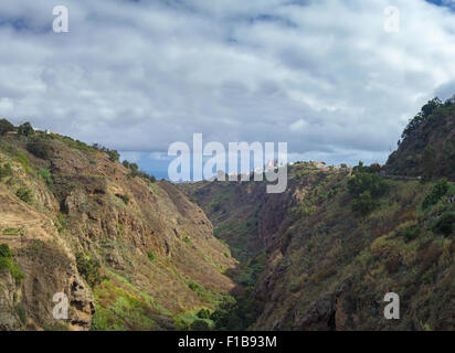 Gran Canaria intérieures, murs escarpés de Barranco de Moya Banque D'Images