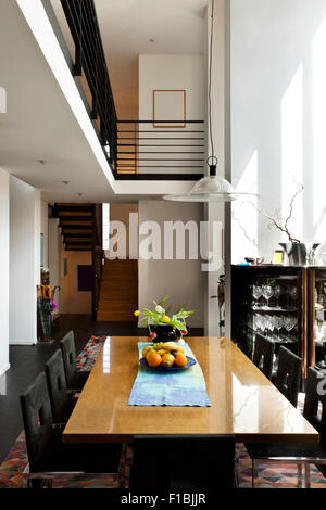 Chambre moderne d'intérieur confort , salle à manger Banque D'Images