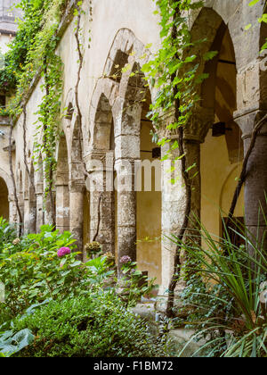 Cloîtres dans Convento di San Francesco à Sorrente Italie Banque D'Images