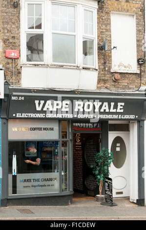 Vape Royale à Broadstairs High Street. Banque D'Images