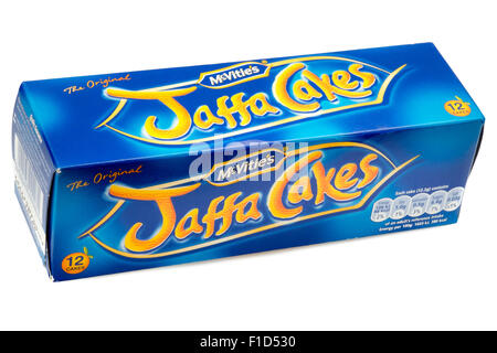 Fort de Jaffa Cakes découper ou isolé sur un fond blanc, au Royaume-Uni. Banque D'Images