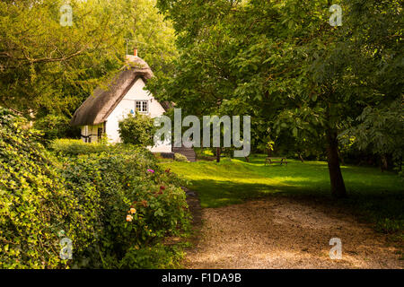 Chaumière près de Abbaye de Dorchester dans l'Oxfordshire Banque D'Images