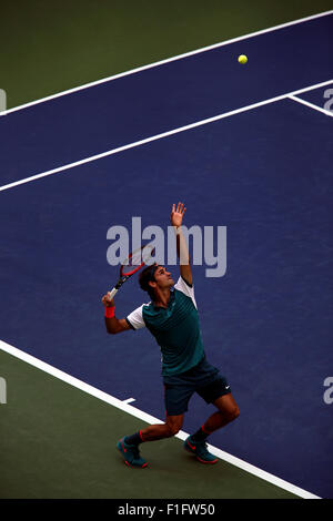 New York, USA. 01 Sep, 2015. Roger Federer lors de son premier match contre Louis Mayer de l'Argentine à l'US Open à Flushing Meadows, New York. Crédit : Adam Stoltman/Alamy Live News Banque D'Images