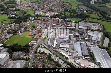 Vue aérienne de la ville de marché de West Yorkshire, Angleterre Tadcaster Banque D'Images