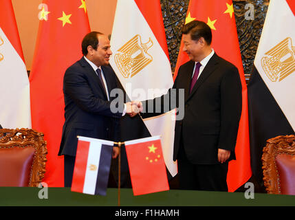 Beijing, Beijing, Chine. 2Nd Sep 2015. Le président égyptien Abdel-Fattah al-Sisi se réunit avec le président chinois Xi Jinping à Beijing, capitale de Chine, le 2 septembre 2015, à participer à des événements commémorant le 70e anniversaire de la victoire dans la guerre du peuple chinois de la résistance contre l'agression japonaise et la seconde guerre mondiale : Crédit Bureau Président égyptien/APA/Images/fil ZUMA Alamy Live News Banque D'Images