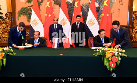 Beijing, Beijing, Chine. 2Nd Sep 2015. Le président égyptien Abdel-Fattah al-Sisi rencontre des hommes d'affaires chinois à Beijing, capitale de Chine, le 2 septembre 2015, à participer à des événements commémorant le 70e anniversaire de la victoire dans la guerre du peuple chinois de la résistance contre l'agression japonaise et la seconde guerre mondiale : Crédit Bureau Président égyptien/APA/Images/fil ZUMA Alamy Live News Banque D'Images