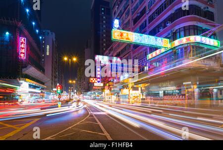 Sentiers de feux de circulation de nuit, Hong Kong, Chine Banque D'Images