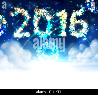 D'artifice du Nouvel An 2016 de Ciel avec des nuages et des étoiles d'arrière-plan. Blanchit en bas pour faciliter l'utilisation en tant que conception de la frontière ou la tête Banque D'Images