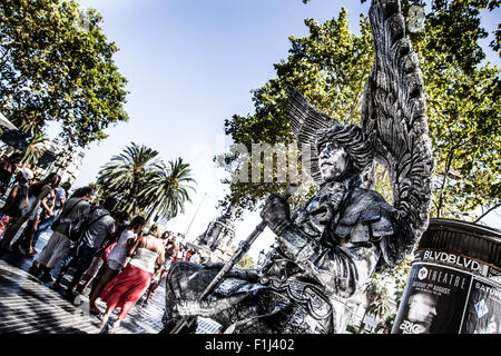 Artiste de rue statue imitant, Barcelone, Espagne, La Rambla Banque D'Images