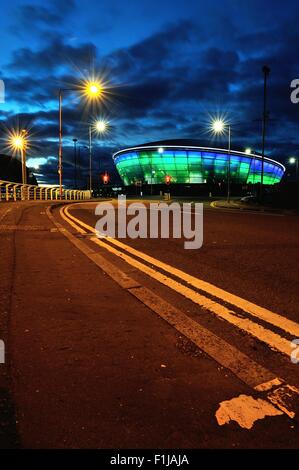 Glasgow, Ecosse, Royaume-Uni. 09Th Nov, 2015. La nuit tombe sur l'Hydro Arena Crédit : Tony Clerkson/Alamy Live News Banque D'Images