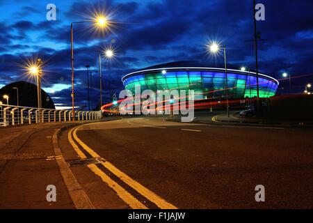 Glasgow, Ecosse, Royaume-Uni. 09Th Nov, 2015. La nuit tombe sur l'Hydro Arena Crédit : Tony Clerkson/Alamy Live News Banque D'Images