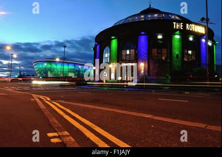 Glasgow, Ecosse, Royaume-Uni. 09Th Nov, 2015. La nuit tombe sur l'Hydro Arena et le côté nord Crédit : Tony Clerkson Rotonde/Alamy Live News Banque D'Images