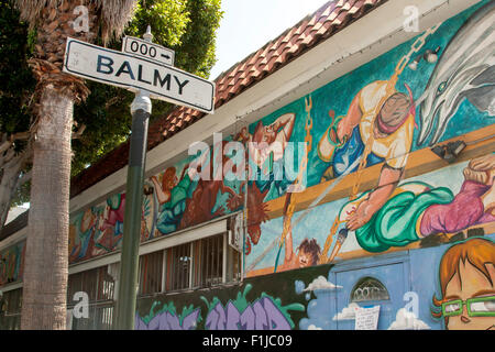 Allée doux est l'une des rues les plus marchait dans la Mission à cause de sa collection de peintures murales. Des images pour un usage éditorial uniquement. Banque D'Images