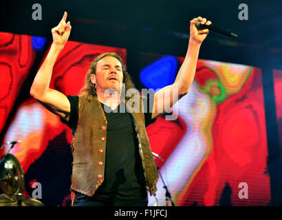 Pop rock band mexicain Maná effectuer à l'AmericanAirlines Arena sur leur 'Tour' Avec Incendiada l'Acad : Fher Olvera, Maná Où : Miami, Florida, United States Quand : 02 Juil 2015 Banque D'Images