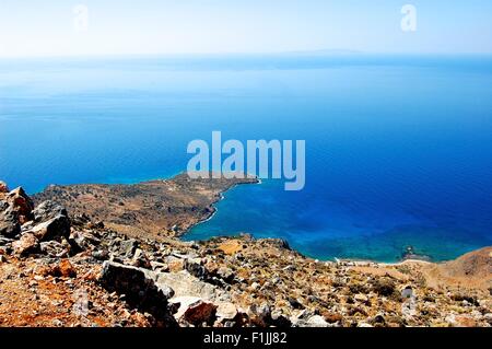 Vue aérienne sur la mer de Libye au-dessus de Loutro Crète Grèce Banque D'Images