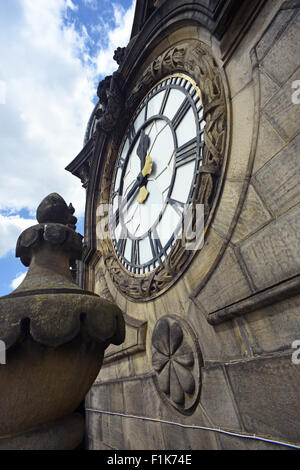 Hôtel de ville de Leeds horloge conçu par Edward beckett denison yorkshire leeds united kingdom Banque D'Images