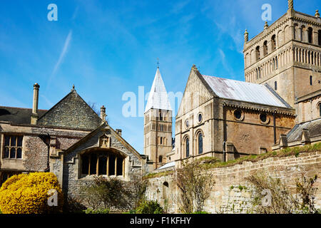 Vue sur la cathédrale et Palais de l'archevêque à Southwell, Nottinghamshire, Angleterre, Royaume-Uni. Banque D'Images