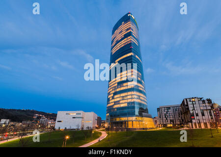 La tour Iberdrola, Bilbao, Biscaye, Pays Basque, Pays Basque, Espagne, Europe Banque D'Images