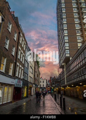 Berwick Street, Soho, London Le coucher du soleil Banque D'Images