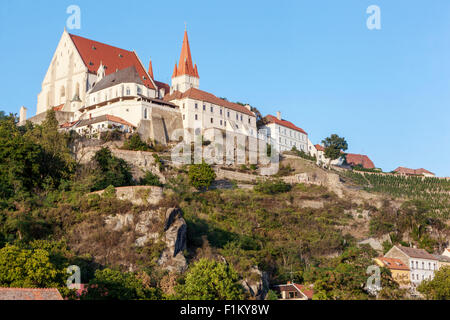 Église de Saint-Nicolas est au-dessus de la vallée de la rivière Thaya, Moravie du Sud, Znojmo en République tchèque, en Europe Banque D'Images