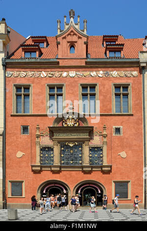 Kriz maison sur l'Ancien hôtel de ville de Prague en République tchèque. Banque D'Images