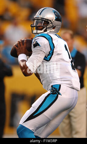 Pittsburgh, Pennsylvanie, USA. 06Th Nov, 2015. Cam Newton # 1 au cours de la Carolina Panthers vs Pittsburgh Steelers match au stade Heinz Field de Pittsburgh, Pennsylvanie. Jason Pohuski/CSM Crédit : Cal Sport Media/Alamy Live News Banque D'Images