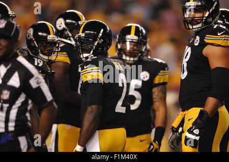 Pittsburgh, Pennsylvanie, USA. 06Th Nov, 2015. # 2 Vick Mike durant la Panthers vs Pittsburgh Steelers match au stade Heinz Field de Pittsburgh, Pennsylvanie. Jason Pohuski/CSM Crédit : Cal Sport Media/Alamy Live News Banque D'Images