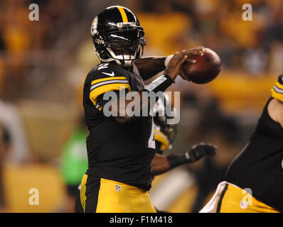 Pittsburgh, Pennsylvanie, USA. 06Th Nov, 2015. # 2 Vick Mike durant la Panthers vs Pittsburgh Steelers match au stade Heinz Field de Pittsburgh, Pennsylvanie. Jason Pohuski/CSM Crédit : Cal Sport Media/Alamy Live News Banque D'Images