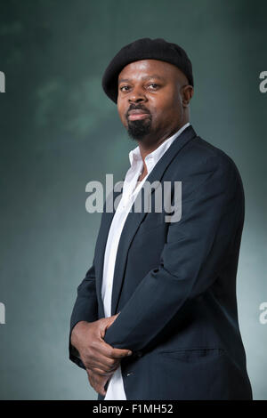 Ben Okri, OBE, le poète et écrivain nigérian, à l'Edinburgh International Book Festival 2015. Edimbourg, Ecosse. 16 août 2015 Banque D'Images