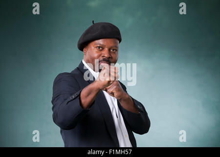 Ben Okri, OBE, le poète et écrivain nigérian, à l'Edinburgh International Book Festival 2015. Edimbourg, Ecosse. 16 août 2015 Banque D'Images