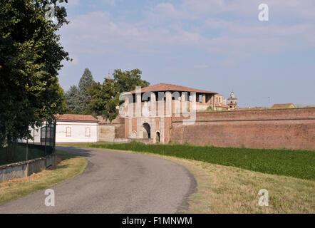 Les murs de la ville de Sabbioneta, province de Mantoue, Lombardie, Italie Banque D'Images
