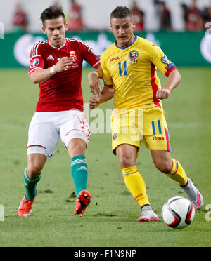 BUDAPEST, HONGRIE - le 4 septembre 2015 : duel entre le Hongrois Zoltan Stieber (l) et le Roumain Gabriel Torje Hongrie contre la Roumanie au cours de l'UEFA Euro 2016 football match qualificatif en Groupama Arena. Credit : Laszlo Szirtesi/Alamy Live News Banque D'Images