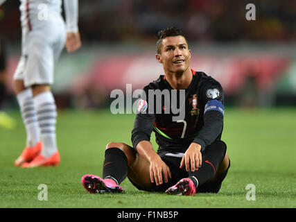 Lisbonne, Portugal. 16Th Jun 2015. Cristiano Ronaldo du Portugal réagit lors de l'Euro 2016 match de football amical contre la France à Lisbonne, Portugal, 4 septembre 2015. Le Portugal a perdu le match 0-1. Credit : Zhang Liyun/Xinhua/Alamy Live News Banque D'Images