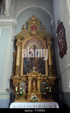Saint Joseph tenant l'enfant Jésus, l'autel dans la Basilique du Sacré-Cœur de Jésus à Zagreb, Croatie Banque D'Images