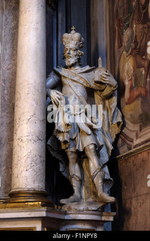 Saint Léopold, statue sur l'autel de la cathédrale Saint-Nicolas à Ljubljana, Slovénie Banque D'Images