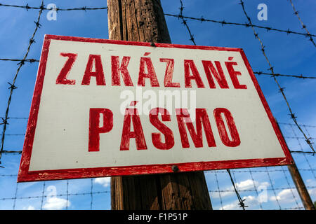 Mémorial Vojna, Musée des victimes du communisme, près de Pribram, République tchèque, Europe Tchécoslovaquie communisme, panneau zone interdite Banque D'Images