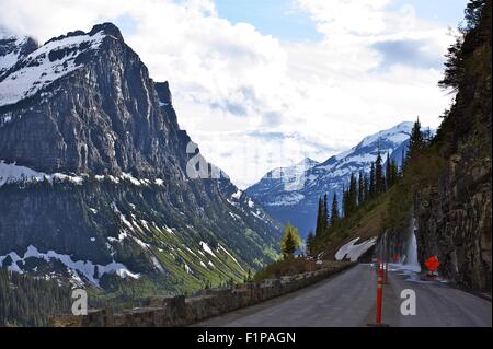 Montana Scenic par - haute montagne Montana Road - Zone de construction. Collection de Photos de l'État de Montana Banque D'Images