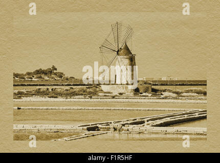 Salina Infersa, Saline avec moulin et musée du sel, situé dans la région de Murana près de Marsala, Trapani, Sicile, Italie, Europe Banque D'Images