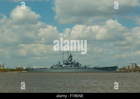 Une photographie de l'USS Missouri dans la baie de Mobile, Alabama. Banque D'Images