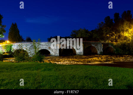 Pont sur la rivière Exe à Bickleigh, Devon. Banque D'Images