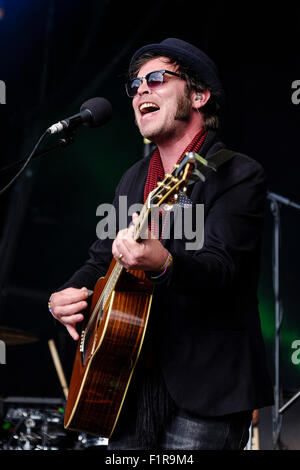 Gaz Coombes joue au festival No6 le 09/06/2015 à Portmeirion, Gwynedd, au nord du Pays de Galles. Les personnes sur la photo : Gareth Michael 'gaz' Coombes. Photo par Julie Edwards/Alamy Live News Banque D'Images
