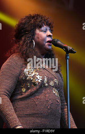 Preston Park, Brighton, East Sussex, Royaume-Uni. Martha Reeves se exécutant au festival de musique Together The People 2015. 6th septembre 2015 Banque D'Images