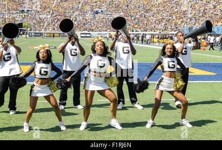 USA Berkeley CA. 05 Sep, 2015. Grambling State Cheerleaders durant la NCAA Football match entre l'État et la Grambling Tigers California Golden Bears 14-73 perdu au Memorial Stadium Berkeley Californie Thurman James/CSM/Alamy Live News Banque D'Images