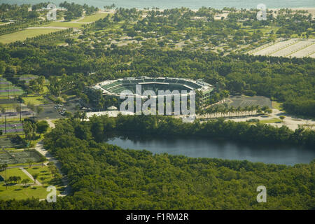 Vue aérienne d'un court de tennis à Crandon Park, Key Biscayne, Miami, Floride, USA Banque D'Images