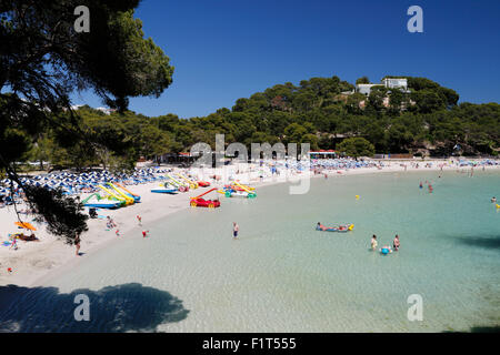 Vue sur plage, Cala Galdana, Minorque, Iles Baléares, Espagne, Méditerranée, Europe Banque D'Images