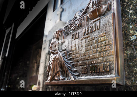 Mausolée d'Cementerio de la Recoleta, le 18 août 2015 à Buenos Aires, Argentine. Cimetière de Recoleta, la tombe d'Evi Banque D'Images