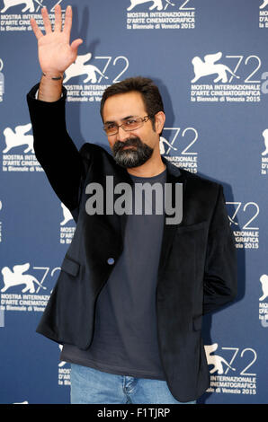 Venise, Italie. Sep 7, 2015. Vahid Jalilvand directeur pose pendant la photocall du film 'Le Mercredi, Mai 9' à la 72e Festival International du Film de Venise à Venise, Italie, le 7 septembre 2015. Credit : Ye Pingfan/Xinhua/Alamy Live News Banque D'Images